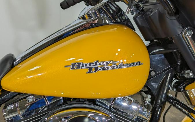 2013 Harley-Davidson Street Glide Chrome Yellow Pearl