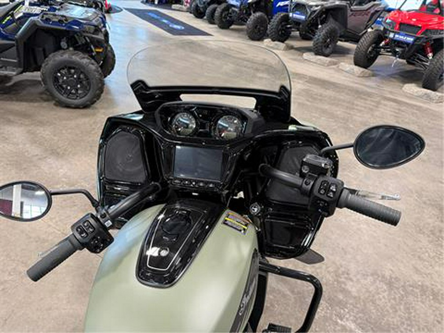 2025 Indian Motorcycle Challenger® Dark Horse® with PowerBand Audio Package