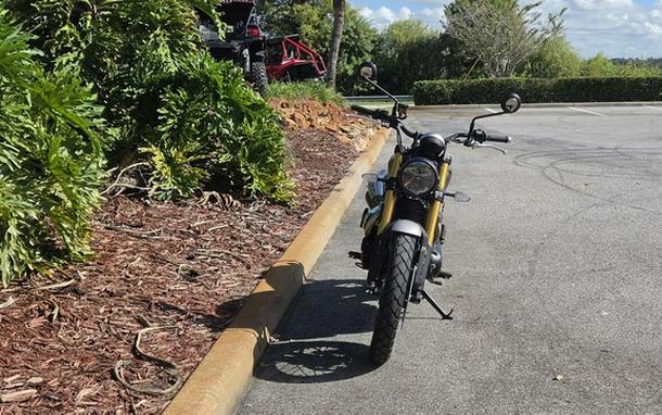 2026 Triumph Scrambler 900 Mineral grey