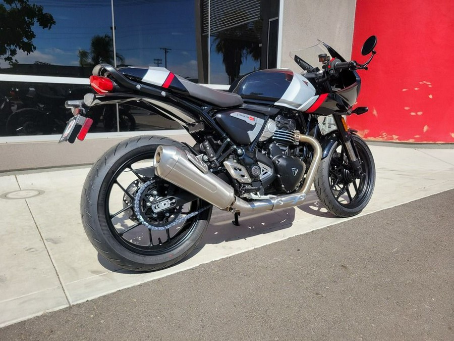 2026 Triumph THRUXTON 400