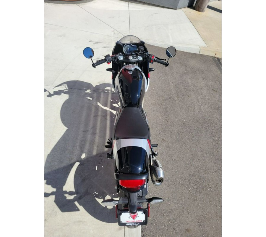 2026 Triumph THRUXTON 400