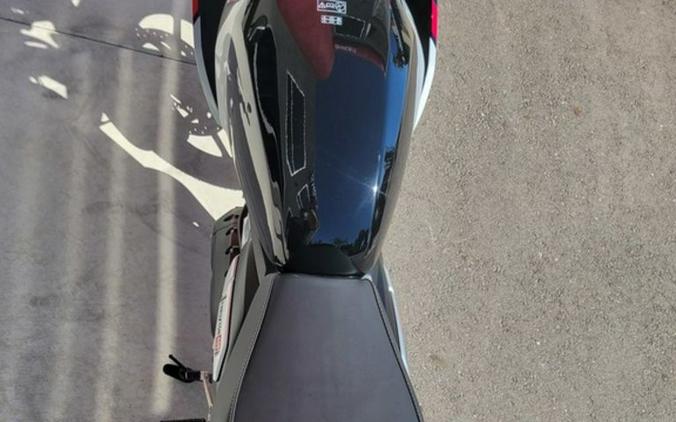2026 Triumph THRUXTON 400
