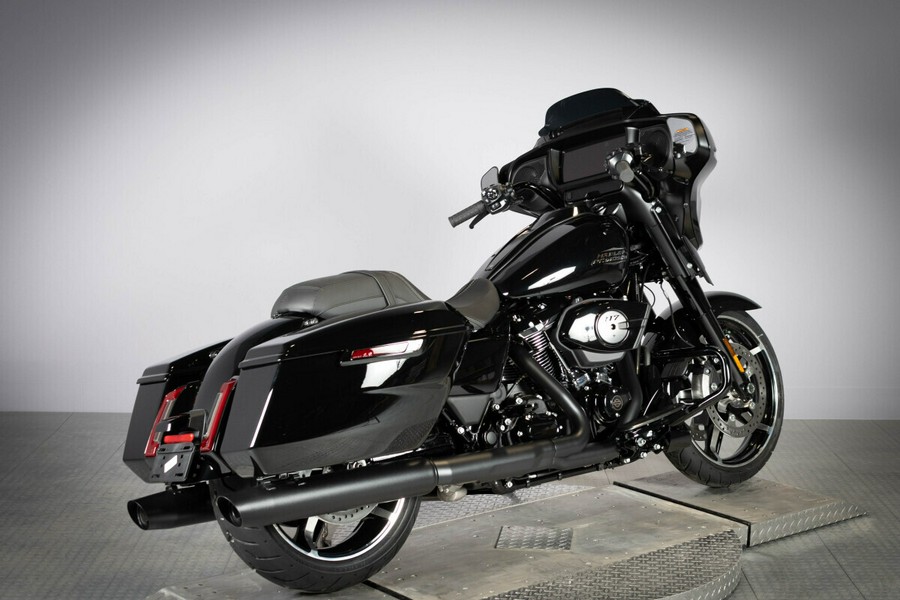 2026 Harley-Davidson Street Glide FLHX