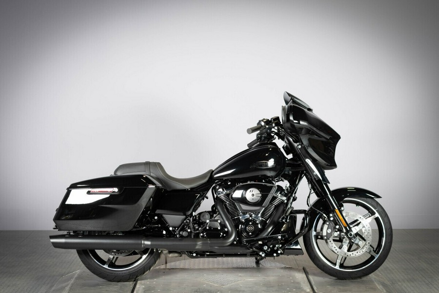 2026 Harley-Davidson Street Glide FLHX