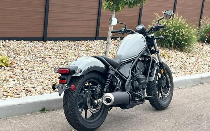 2026 Honda® Rebel 300 E-Clutch