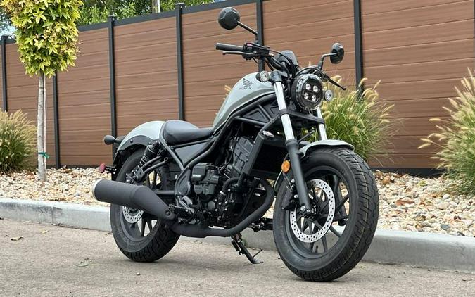 2026 Honda® Rebel 300 E-Clutch