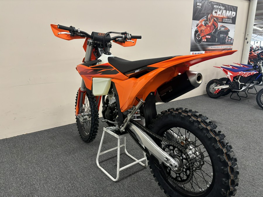 2027 KTM XC 350 F