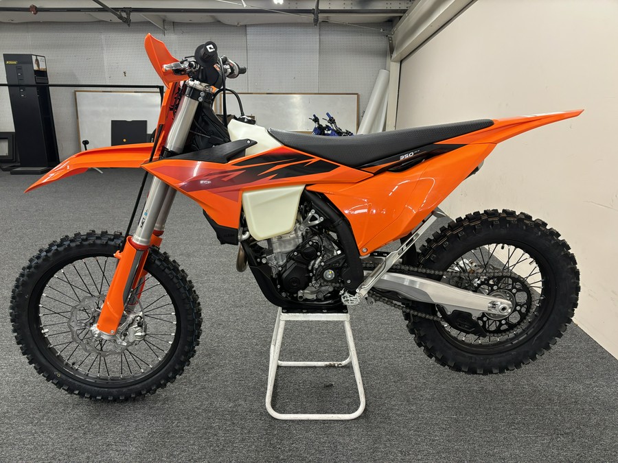2027 KTM XC 350 F
