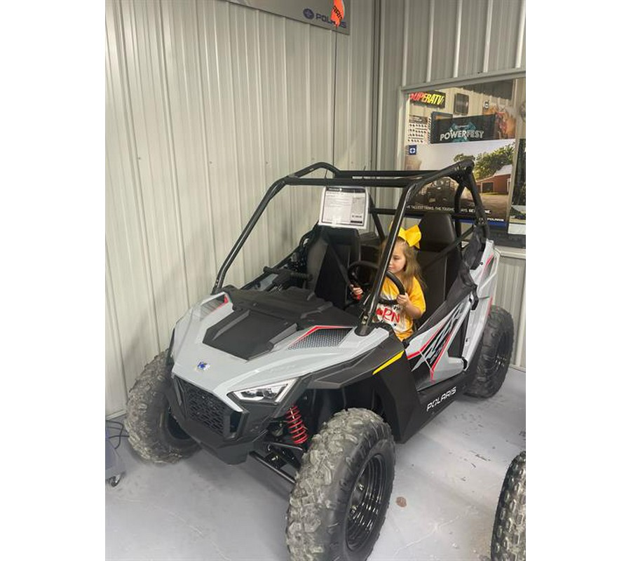 2024 Polaris RZR 200 EFI