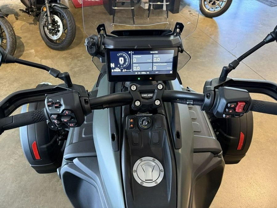 2025 Can-Am Canyon? Redrock