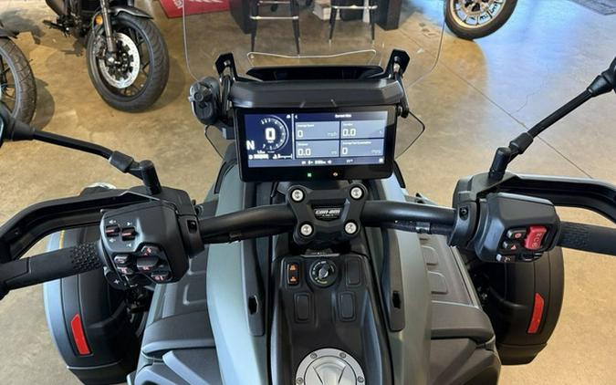 2025 Can-Am Canyon? Redrock