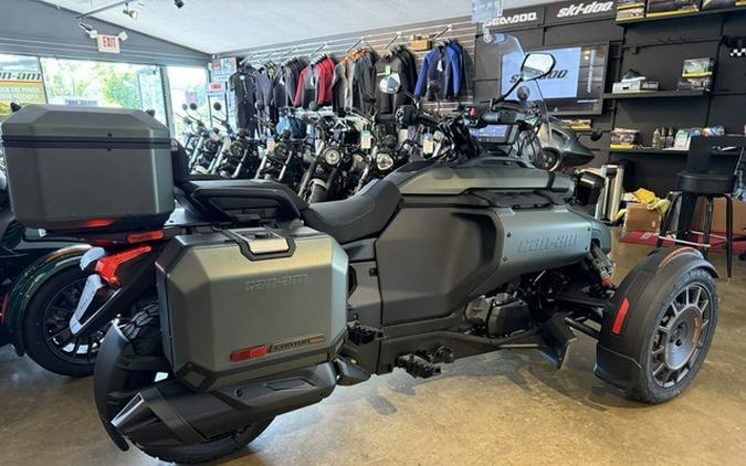 2025 Can-Am Canyon? Redrock