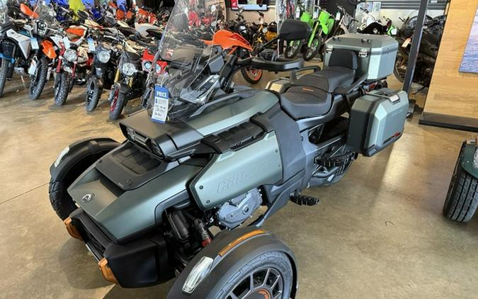 2025 Can-Am Canyon? Redrock