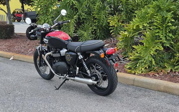 2026 Triumph Bonneville T100 Jet black