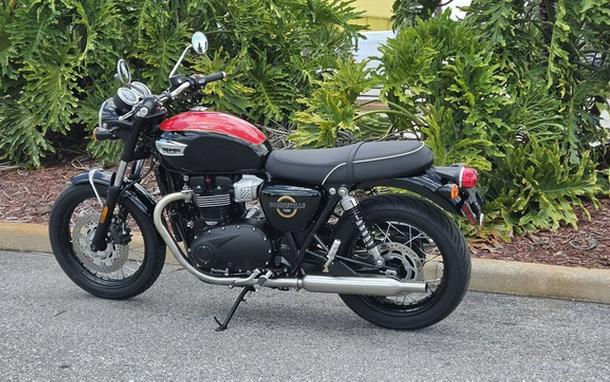 2026 Triumph Bonneville T100 Jet black