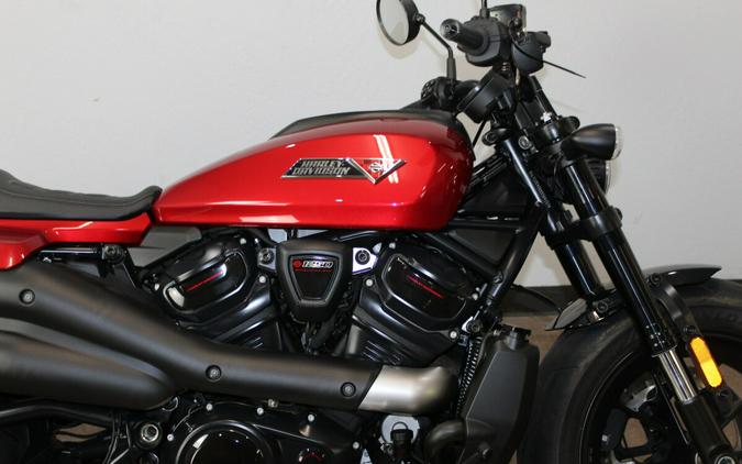 Harley-Davidson® Sportster™ S 2025 Brilliant Red