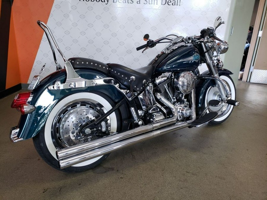 2001 Harley-Davidson® FLSTC - Heritage Softail® Classic