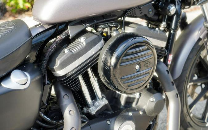 2016 Harley-Davidson® XL883N - Sportster® Iron 883™