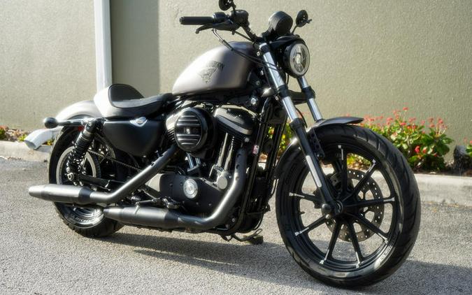 2016 Harley-Davidson® XL883N - Sportster® Iron 883™