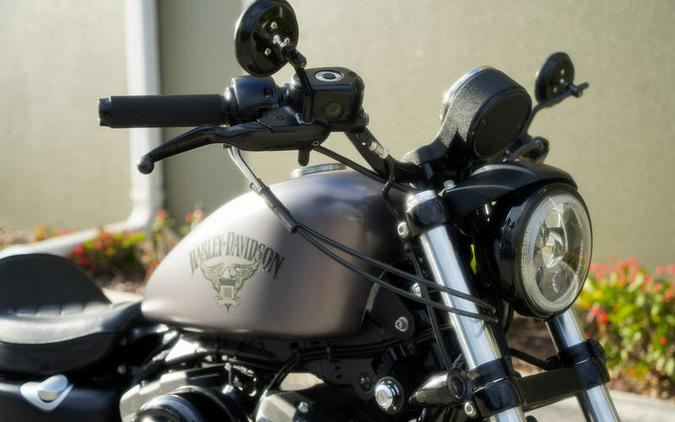 2016 Harley-Davidson® XL883N - Sportster® Iron 883™
