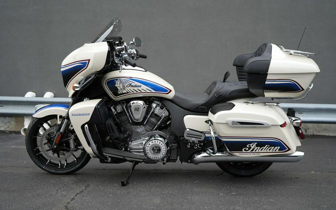 2026 Indian Motorcycle Roadmaster PowerPlus Signature Series Frontier Pearl / Vigilant Blue