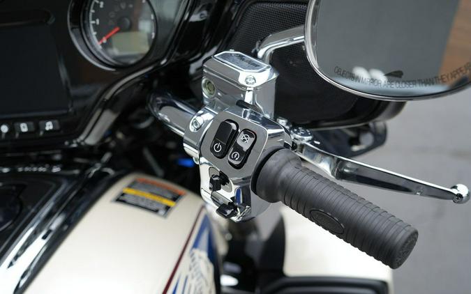 2026 Indian Motorcycle Roadmaster PowerPlus Signature Series Frontier Pearl / Vigilant Blue