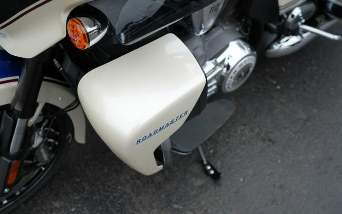 2026 Indian Motorcycle Roadmaster PowerPlus Signature Series Frontier Pearl / Vigilant Blue