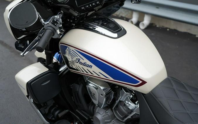 2026 Indian Motorcycle Roadmaster PowerPlus Signature Series Frontier Pearl / Vigilant Blue