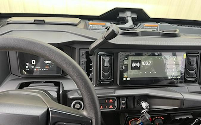 2027 Can-Am Defender XU Limited HD11