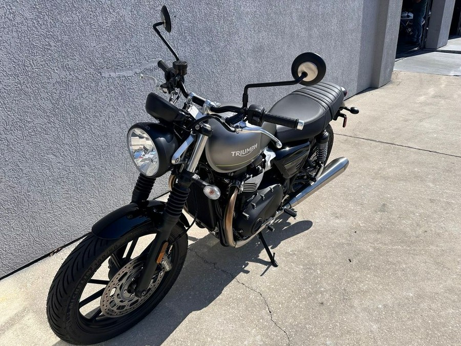 2023 Triumph Speed Twin 900 Matte Silver Ice