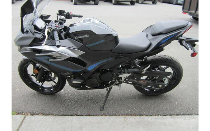 2025 Kawasaki Ninja 500 SE ABS