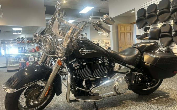 2020 Harley-Davidson® FLHC Heritage Classic