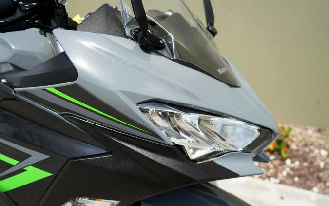 2019 Kawasaki Ninja® 400 ABS Pearl Gray/Metallic Dark Gray