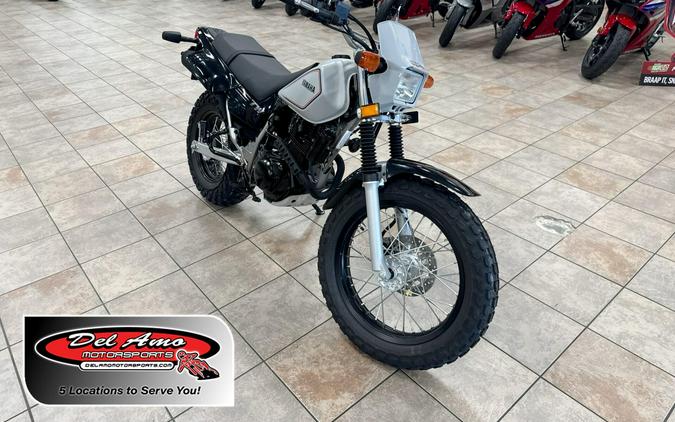 2027 Yamaha TW200