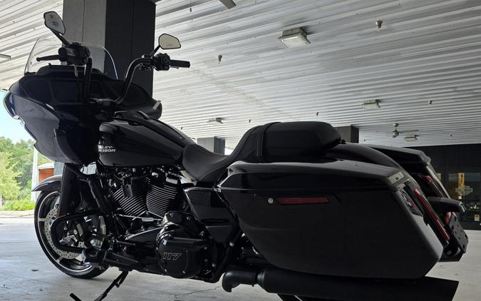 2026 Harley-Davidson® Road Glide® Vivid Black with Black Trim For Sale in Wesley Chapel, FL