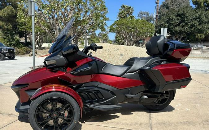 2024 Can-Am Spyder RT Limited Dark Wheels