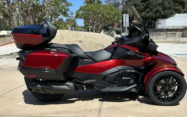 2024 Can-Am Spyder RT Limited Dark Wheels