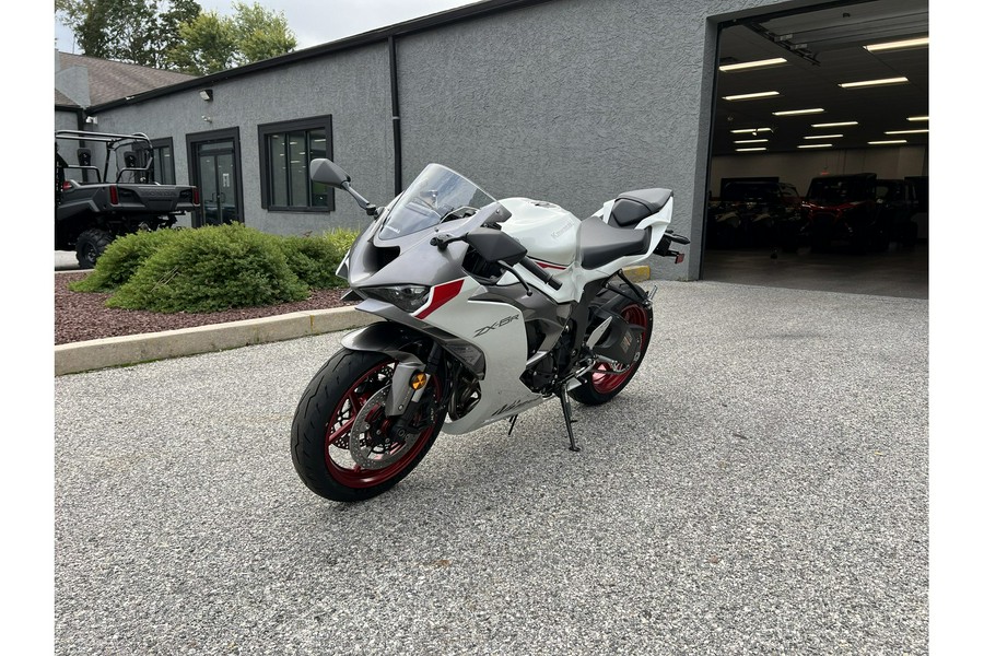 2025 Kawasaki Ninja® ZX-6R ABS