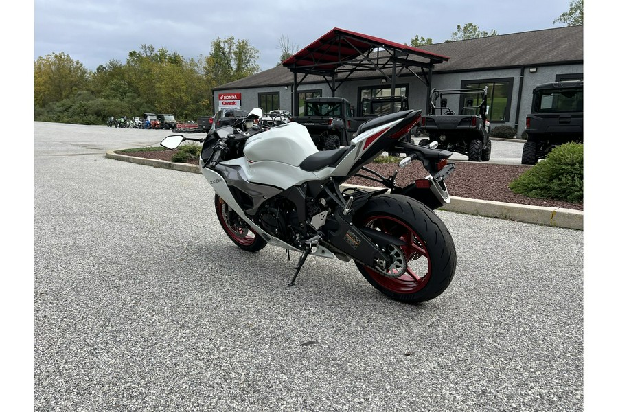 2025 Kawasaki Ninja® ZX-6R ABS