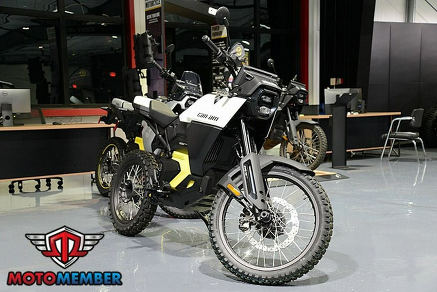 2025 Can-Am Origin White