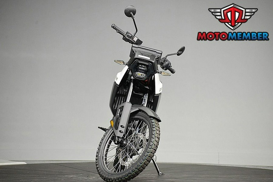 2025 Can-Am Origin White