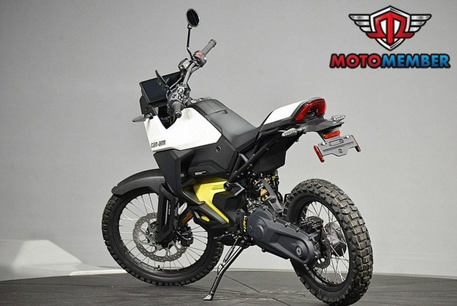 2025 Can-Am Origin White