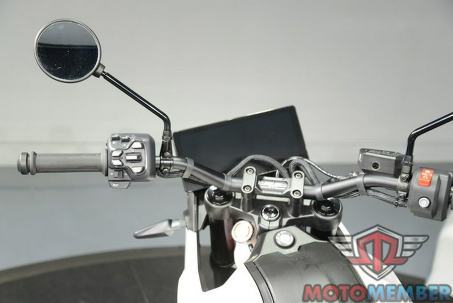 2025 Can-Am Origin White