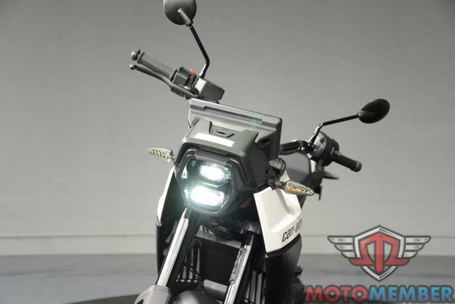 2025 Can-Am Origin White