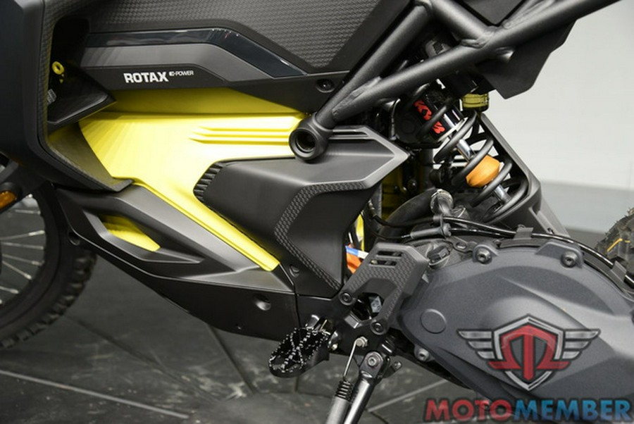 2025 Can-Am Origin White