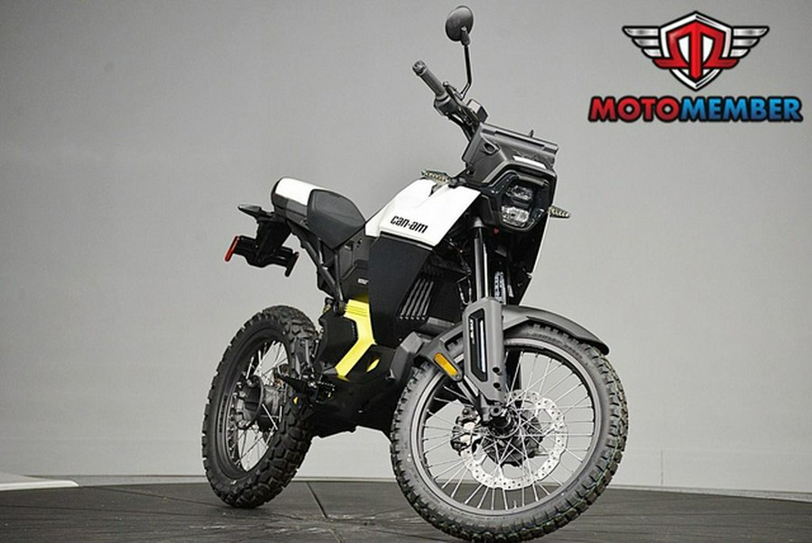 2025 Can-Am Origin White