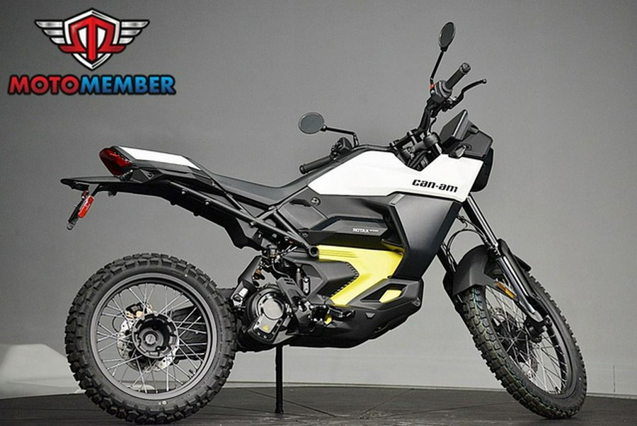 2025 Can-Am Origin White