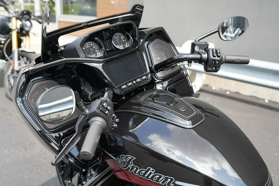 2026 Indian Motorcycle Challenger Dark Horse Signature Series Abyss Metallic / Red Allert