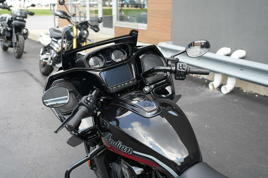 2026 Indian Motorcycle Challenger Dark Horse Signature Series Abyss Metallic / Red Allert