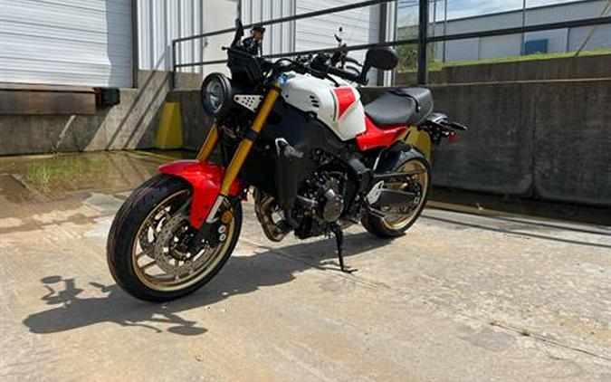 2025 Yamaha XSR900